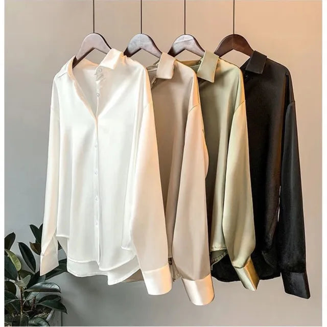Satijne blouse met lange mouwen
