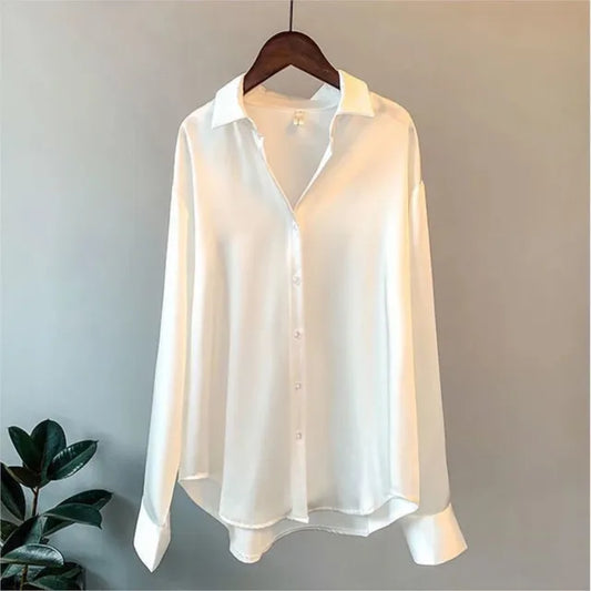 Satijne blouse met lange mouwen